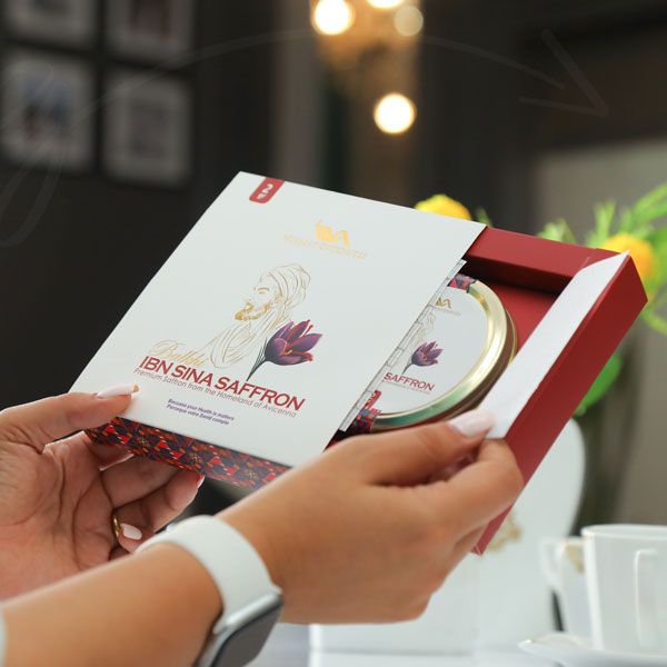 طراحی بسته بندی زعفران ابن سینا - فرانسه